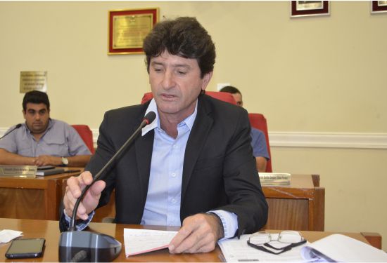 Vereador Adivaldo Cristal indica ao prefeito implantação de via de acesso a SP-320